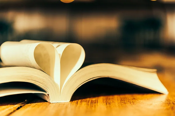 Libro del corazón — Foto de Stock