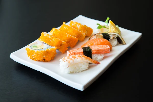 Nigiri sushi rolls — Stock Photo, Image