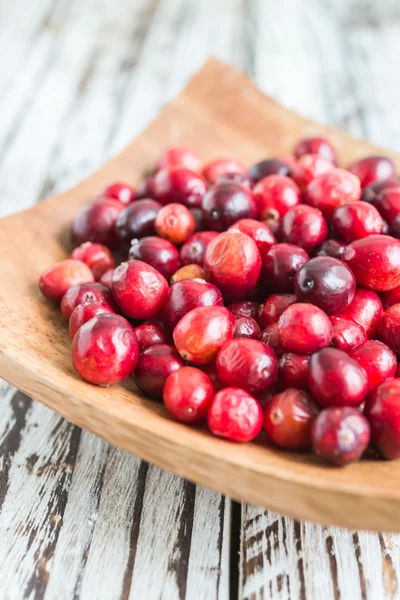 Preiselbeeren in Schale — Stockfoto