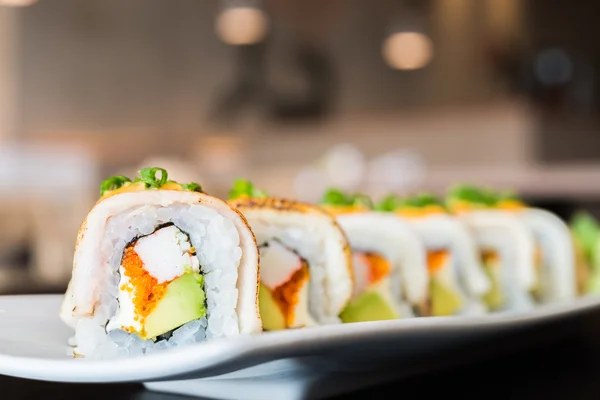 Sushi rollos de comida saludable — Foto de Stock