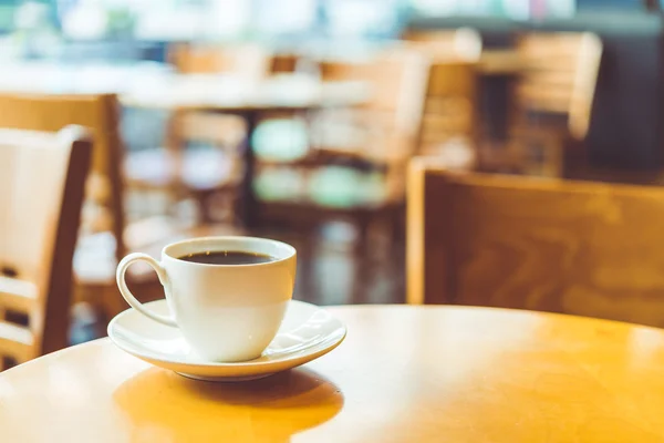 Kaffekopp i café butik — Stockfoto
