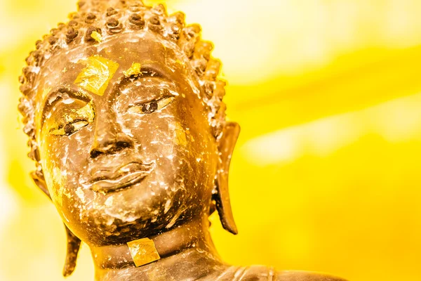 Χρυσό άγαλμα του Βούδα — Φωτογραφία Αρχείου