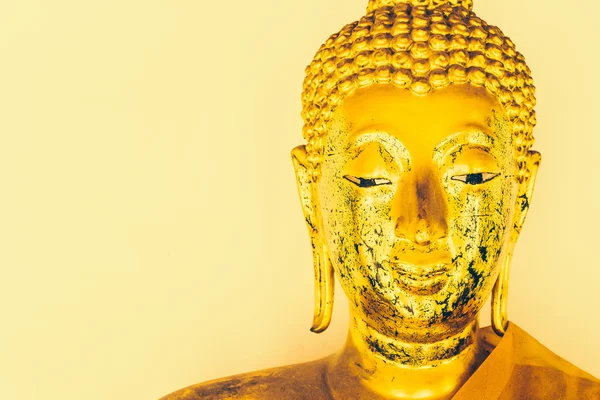 Gyllene staty av buddha — Stockfoto