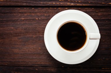 Kahve dükkanında kahve fincanı.