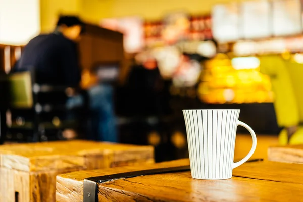 Coffee cup in cafe shop — Stock Photo, Image