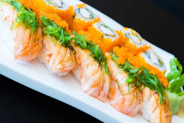 Rolki sushi łososia — Zdjęcie stockowe