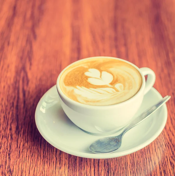 커피숍에 있는 커피 잔 — 스톡 사진