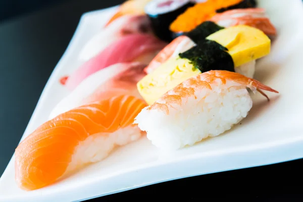 Delicious japanese sushi rolls — Stock Photo, Image