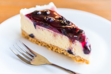 yaban mersini peynirli kek