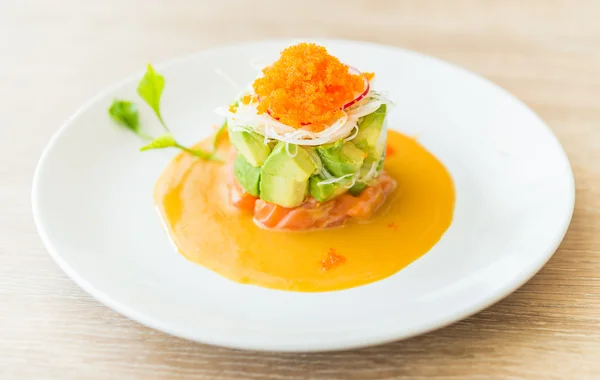 Tartar lax sallad — Stockfoto