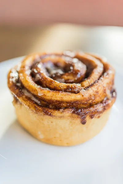 Cinnamon roll — Stock Photo, Image