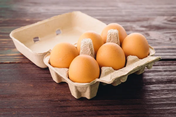 Пакет куриных яиц — стоковое фото