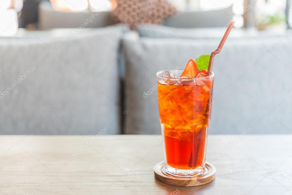 Strawberry juice cocktail