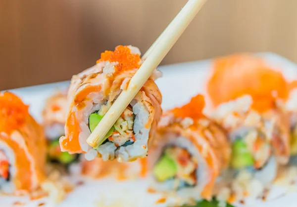 Heerlijke Japanse sushi rolt — Stockfoto