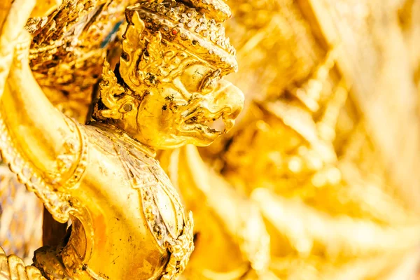 Socha ve wat phra kaew — Stock fotografie