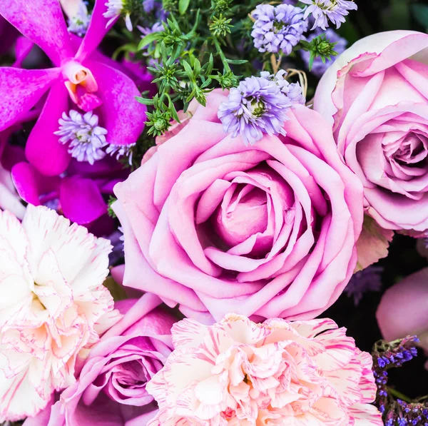 Färgglada blommor bakgrund — Stockfoto