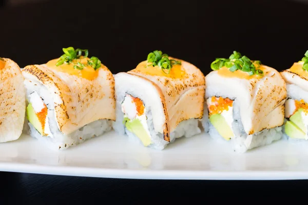 Heerlijke Japanse sushi rolt — Stockfoto