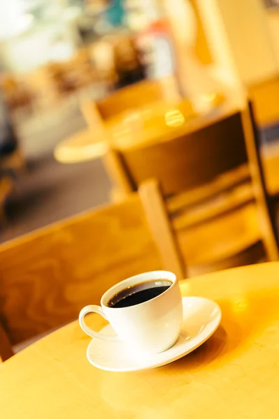 Kaffeetasse im Café — Stockfoto