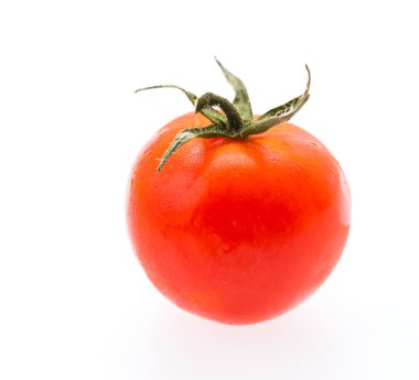 Domates beyazda izole.