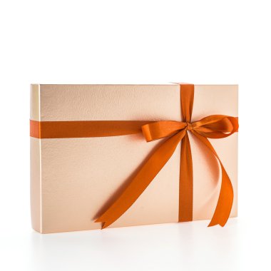 Noel altın hediye kutusu