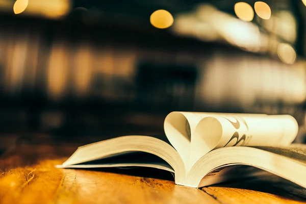 Heart book on table — Stock Photo, Image