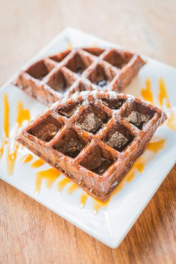 Tatlı çikolatalı waffle