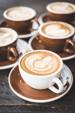 Latte Kahve kupaları