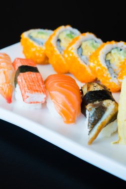 Nigiri suşi rulo