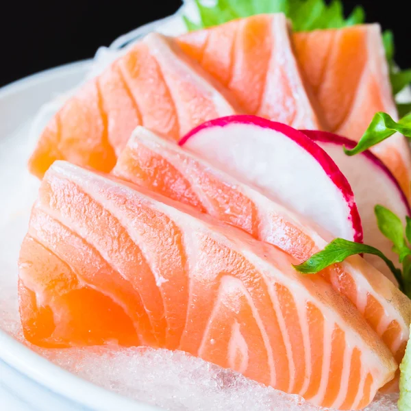 Salmón crudo sashimi —  Fotos de Stock