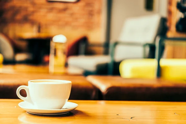 Xícara de café na cafeteria — Fotografia de Stock