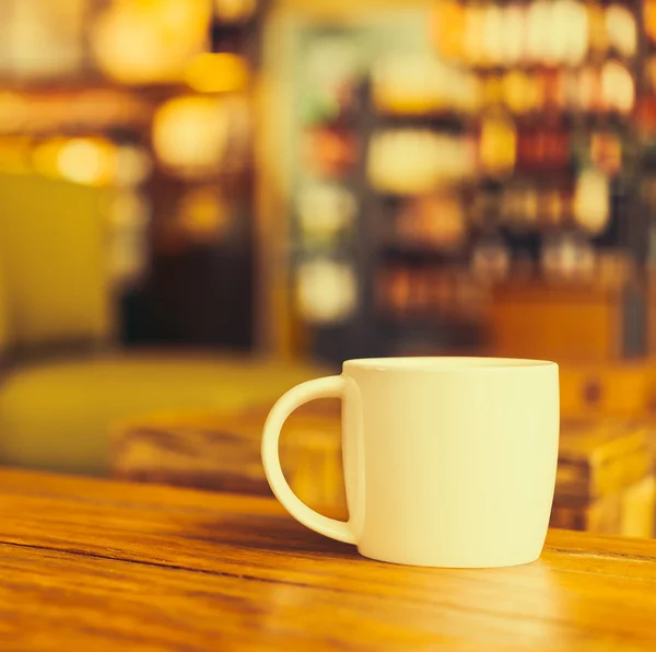 Latte Tasse à café sur la table — Photo