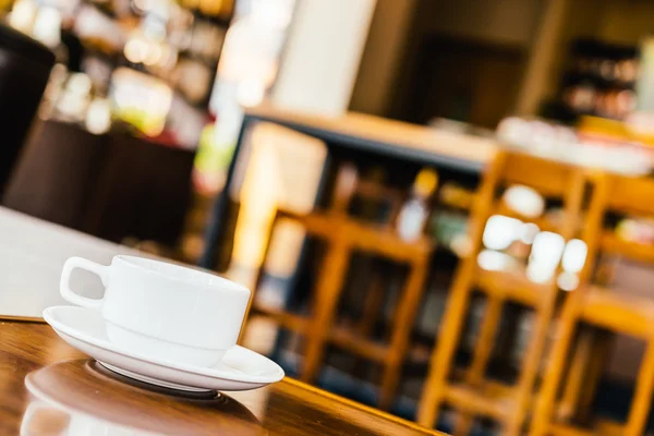 Tazza di caffè in caffetteria — Foto Stock