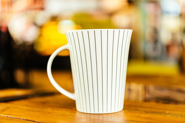 Tazza di caffè in caffetteria — Foto Stock