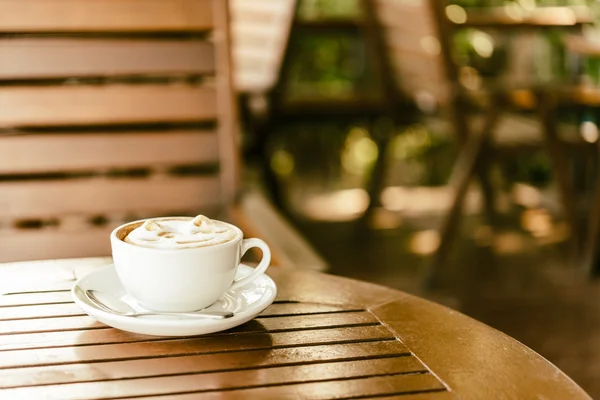 Caneca de café latte — Fotografia de Stock