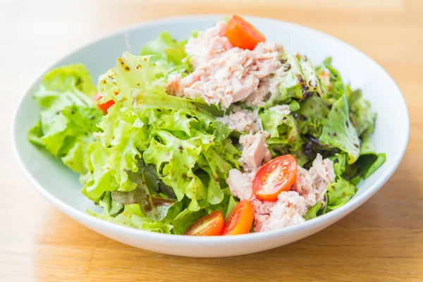 Tuna salad dish — Stock Photo, Image