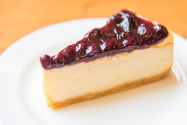 yaban mersini peynirli kek