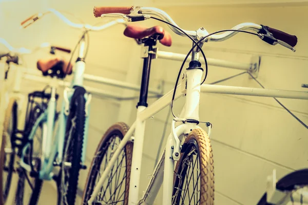 Vintage bicycles in shop — Stock Photo, Image