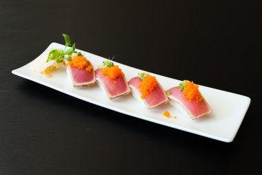 Lezzetli Japon suşi rulo