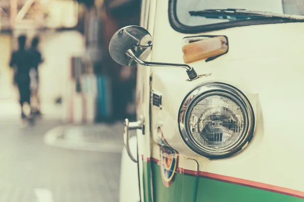 Lámpara de faro de coche vintage —  Fotos de Stock