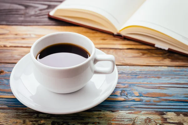 Koffiekopje in de coffeeshop — Stockfoto