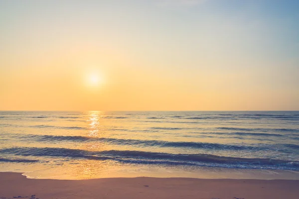 Soluppgång över havet — Stockfoto