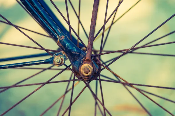 Vintage bicycle buiten — Stockfoto