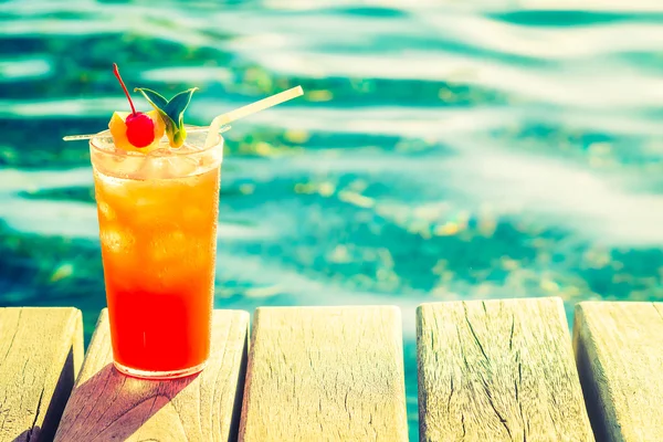 Bicchiere da cocktail di frutta — Foto Stock