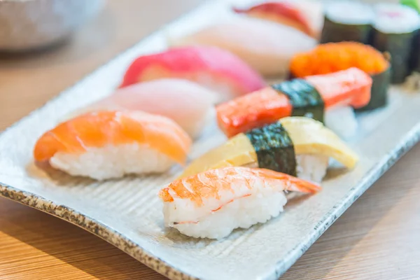 Sushi cibo giapponese — Foto Stock