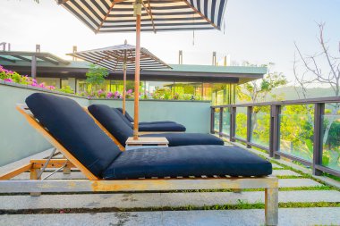 Şemsiye havuzu sandalye