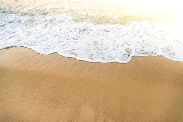 Deniz plaj ve güneş patlaması — Stok fotoğraf