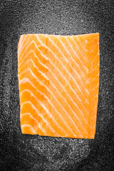 Сырое мясо лосося — стоковое фото