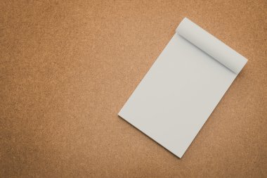 Beyaz kağıt kadar sahte