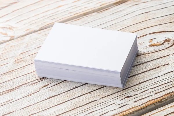 Leere weiße Papier-Attrappe — Stockfoto