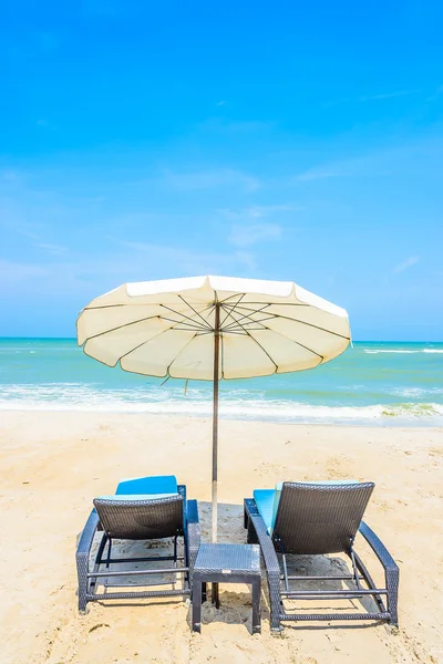 Sombrilla terraza de playa —  Fotos de Stock